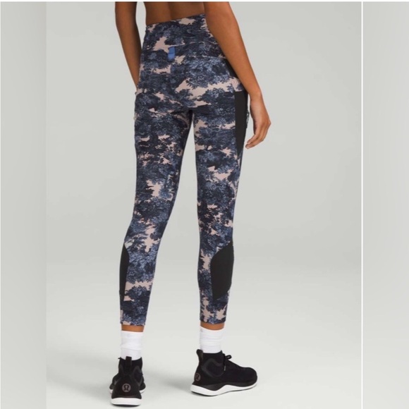 Lululemon Cargo Super-High-Rise Hiking 25" Size 2 new - Picture 2 of 9